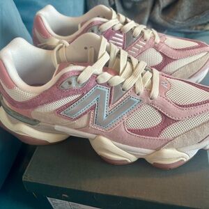 New Balance Women's 9060 Rose Pink Sneakers